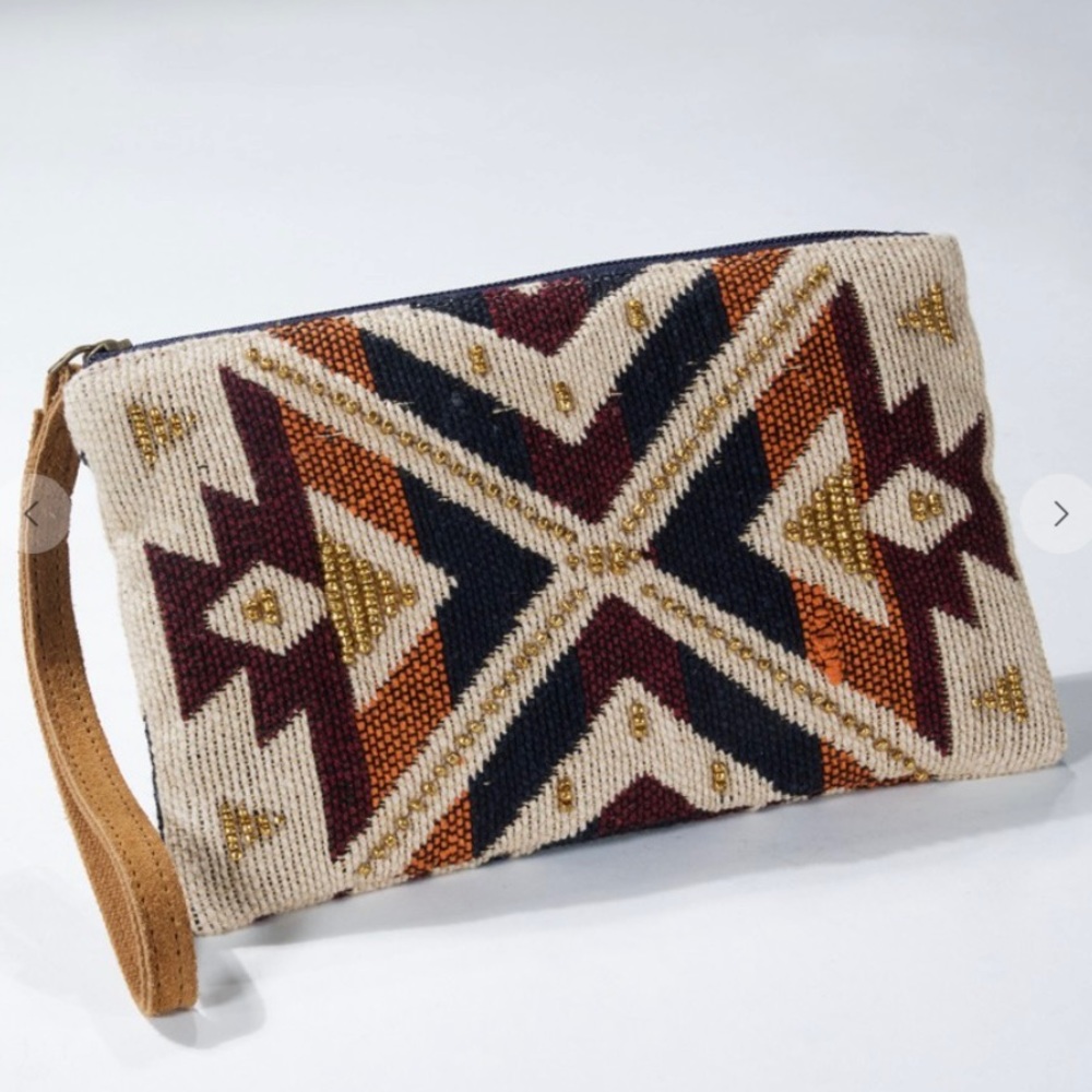 Handmade wristlet - Picture 2 of 6